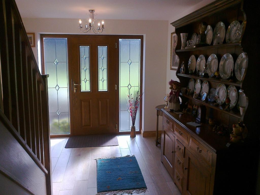 Laurel Bank Bed & Breakfast Abbey-Cwmhir Luaran gambar